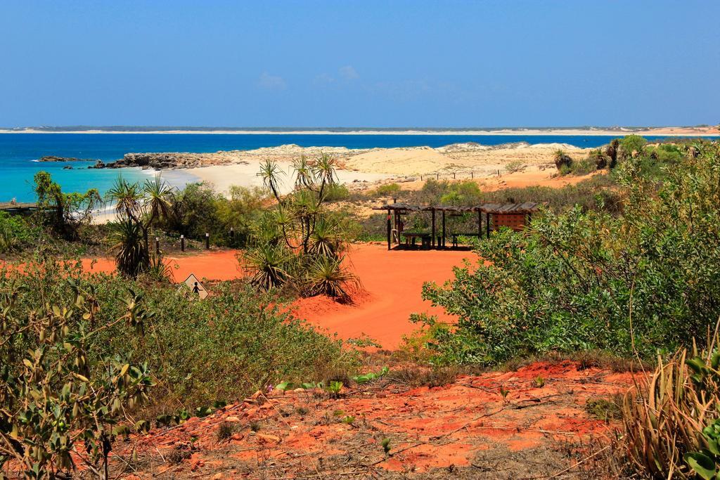 Отель Kooljaman Dampier Peninsula Экстерьер фото