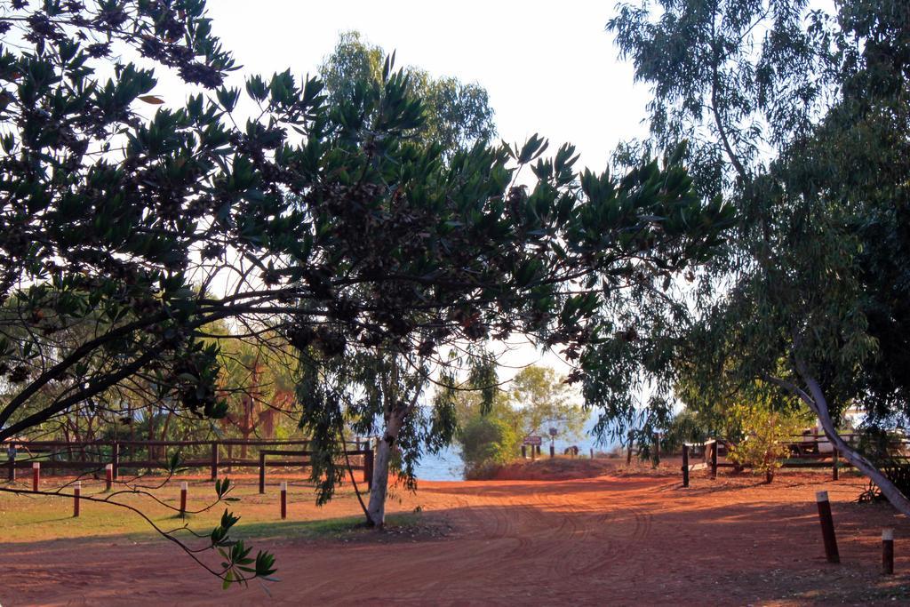 Отель Kooljaman Dampier Peninsula Экстерьер фото